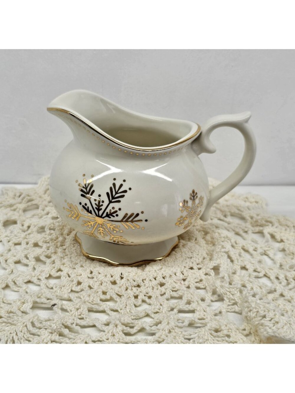 Vtg Cracker Barrel Season of Glory Creamer Pitcher Ivory Gold Snowflake...